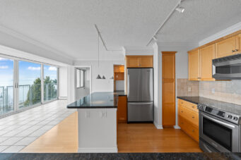 #203 - 150 24th Street